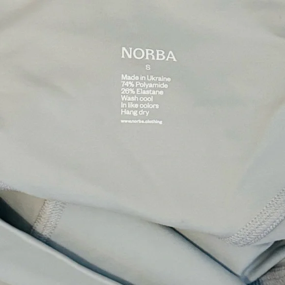 NWOT NORBO Accent Leggings in Grey Size Small - Picture 9 of 9